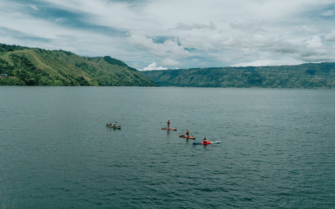 Watersport Acitivity Yang Wajib Kamu Coba di Danau Toba